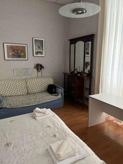 La Casa Di Pepo Apartamento Nápoles Exterior foto